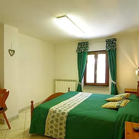 Ou Crierel Albergue *