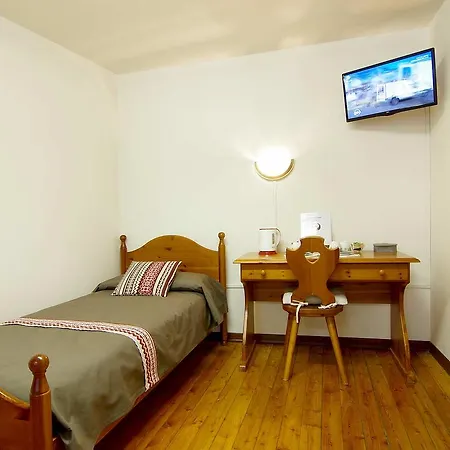 Hostel Ou Crierel Lillianes
